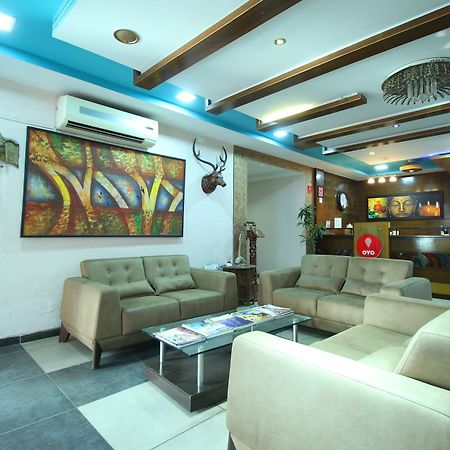 Oyo 4161 Hotel Shailly Inn 아흐메다바드 외부 사진