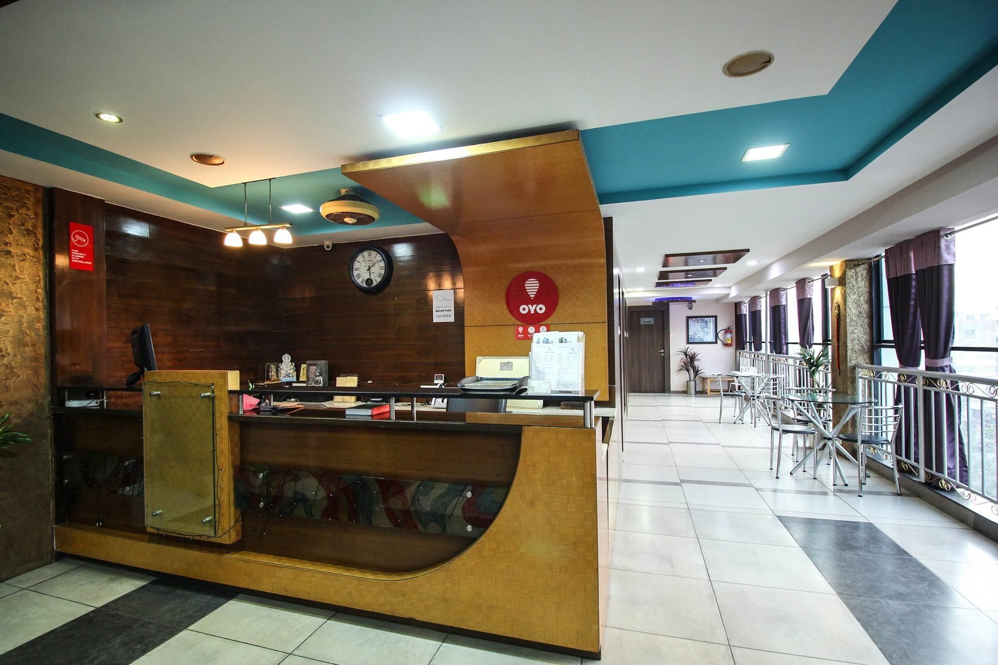 Oyo 4161 Hotel Shailly Inn 아흐메다바드 외부 사진