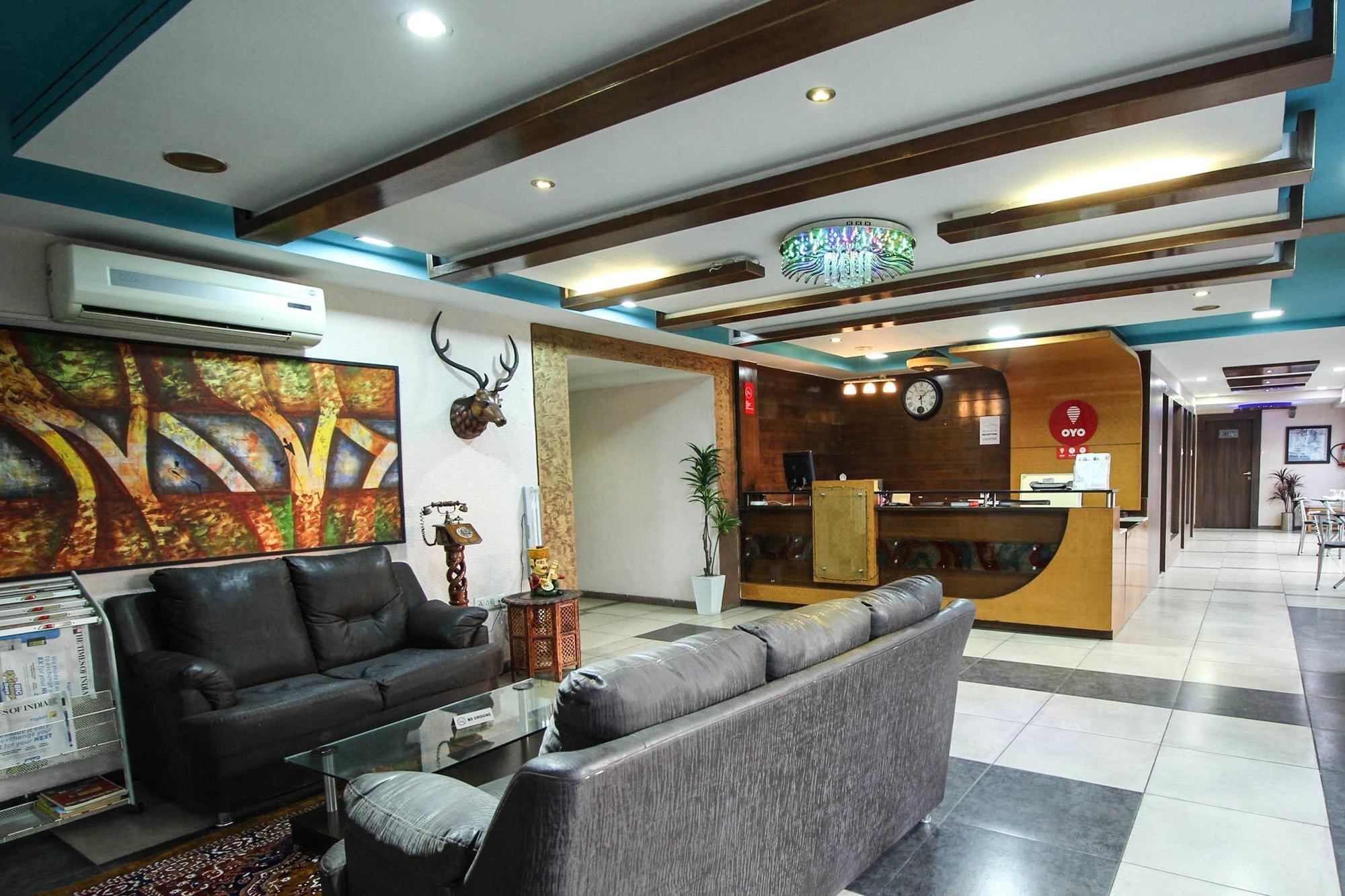 Oyo 4161 Hotel Shailly Inn 아흐메다바드 외부 사진
